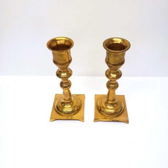 Pair of Vintage Brass Candle Sticks Taper Holders 5" Tall Lot Set Made in Taiwan - Picture 2 of 8